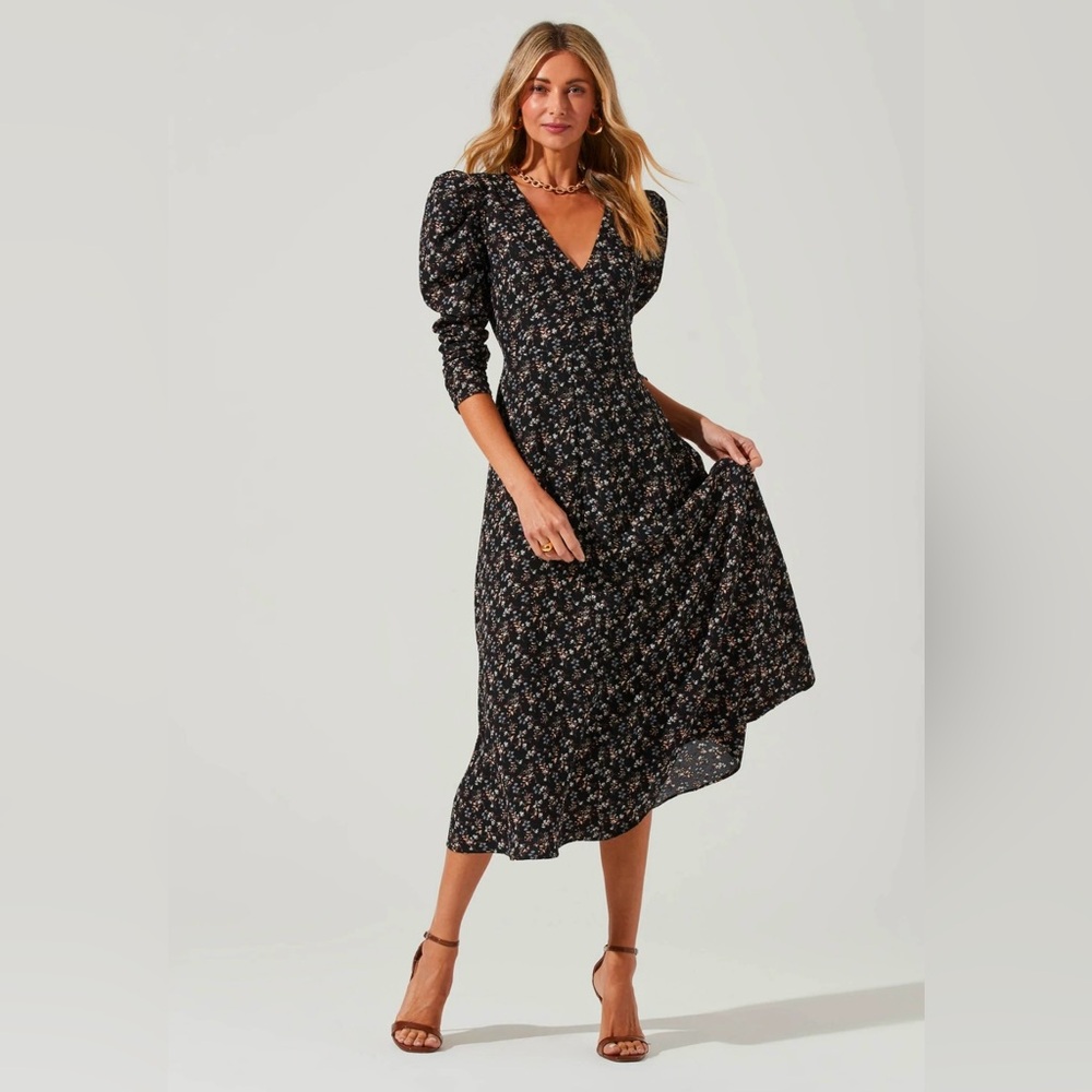 Astr the label black multifloral midi dress